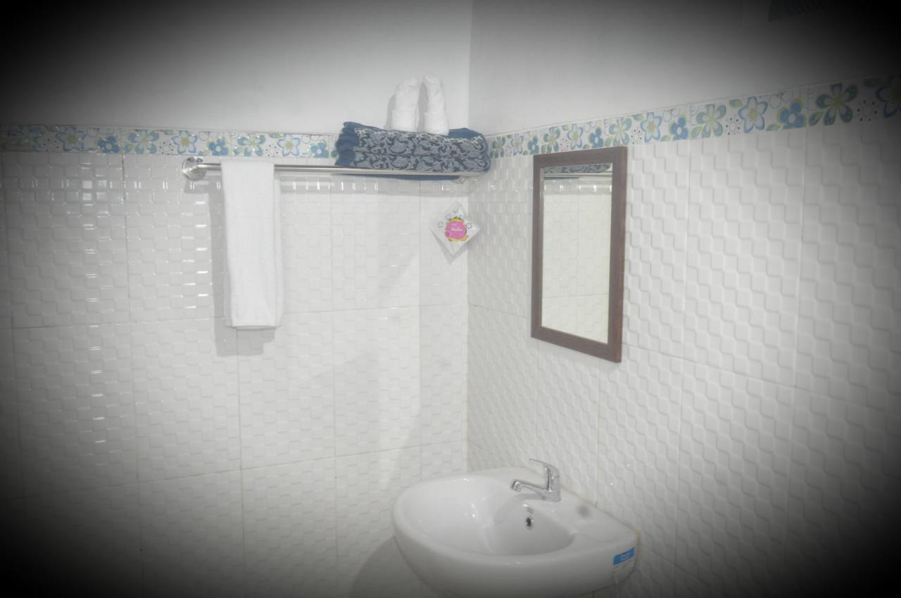 Kkorok Hill Cottage Toyapakeh Екстериор снимка